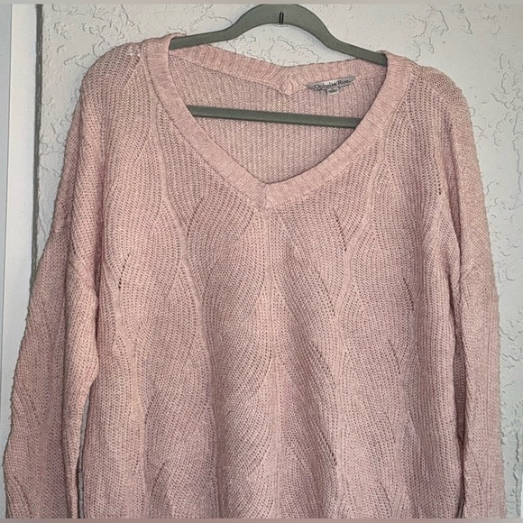Ophelia Roe Light Pink V-Neck Women's Sweater (NWT) - Picture 2 of 9